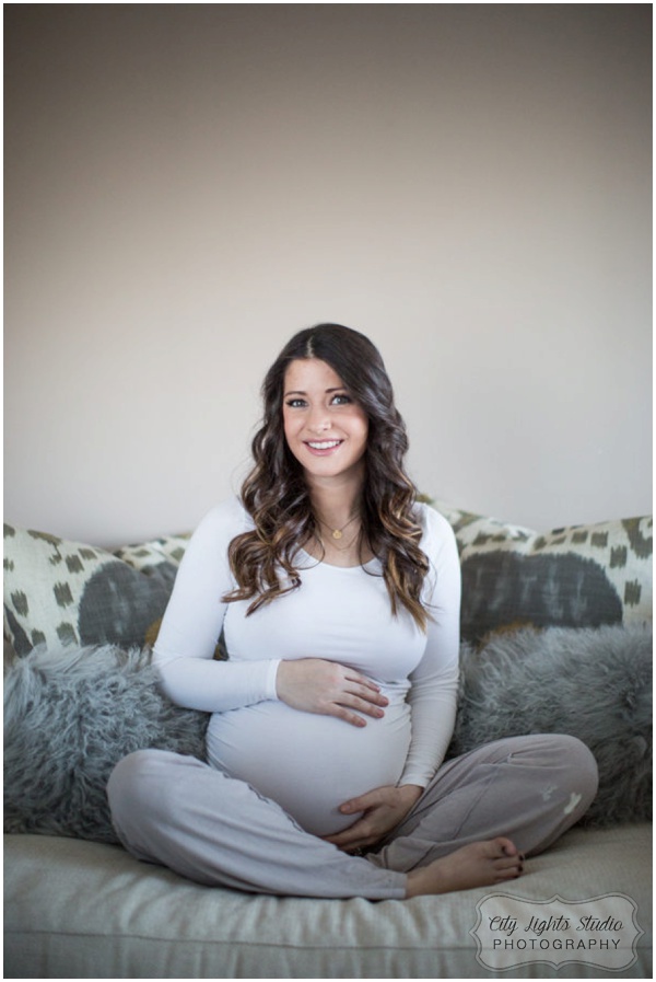 Jennifer Heirloom Maternity – Maternity Photography East Windsor
